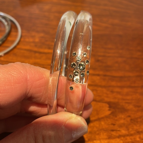 5 piece Fashion Bracelet metal and plastic bracelets with embellishments - Picture 3 of 5